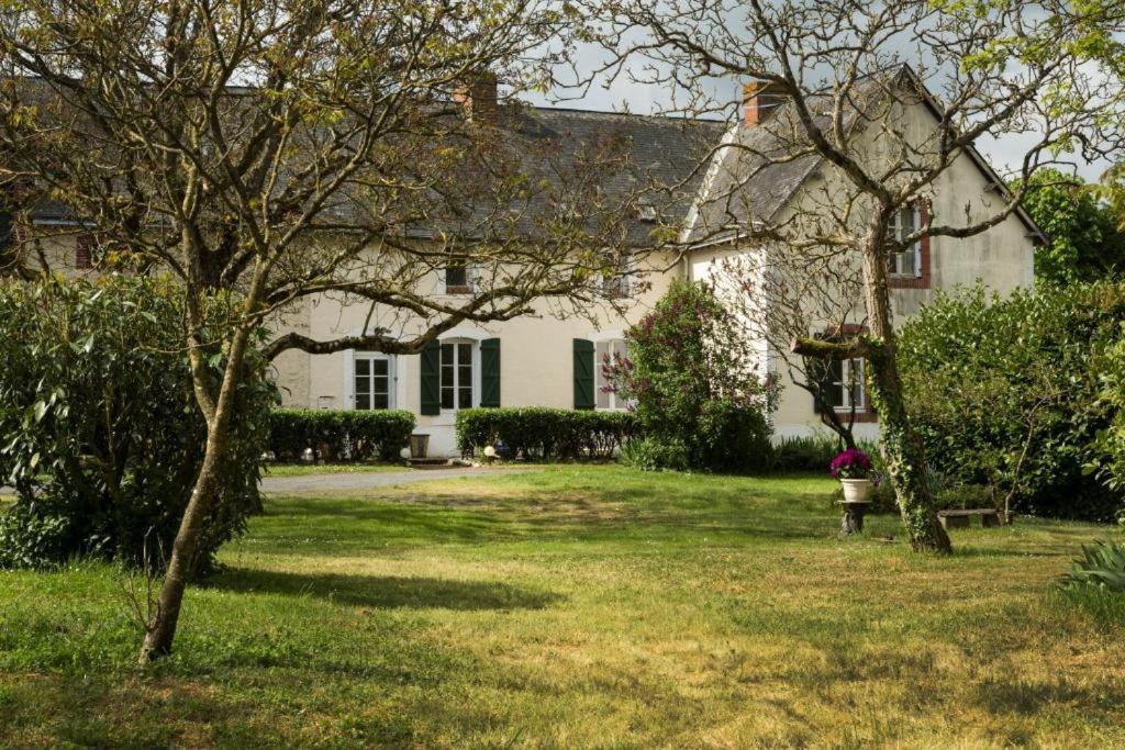 Gites La Butte De L'Esperance Renaze Экстерьер фото